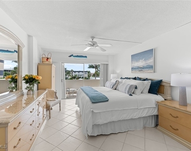 1977 Gulf Shore Boulevard N - Photo Thumbnail 16