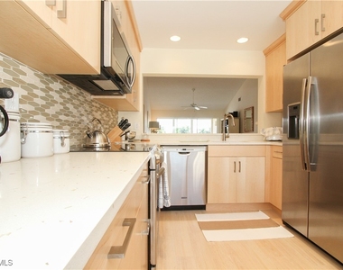 10686 Gulf Shore Drive - Photo Thumbnail 4