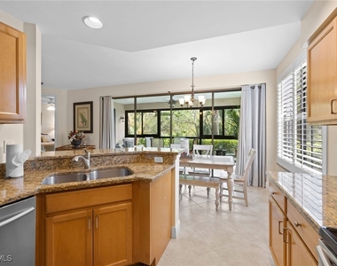 27190 Oakwood Lake Drive - Photo Thumbnail 11