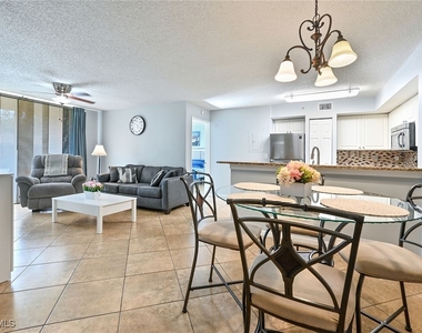 1265 Wildwood Lakes Boulevard - Photo Thumbnail 10