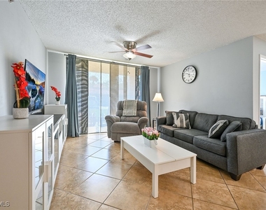 1265 Wildwood Lakes Boulevard - Photo Thumbnail 3