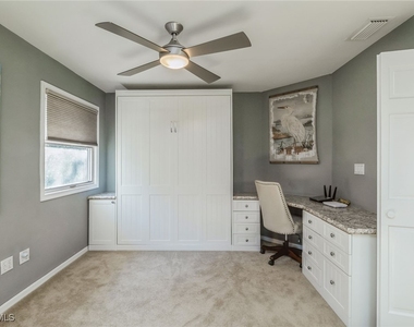 6652 Trident Way - Photo Thumbnail 11