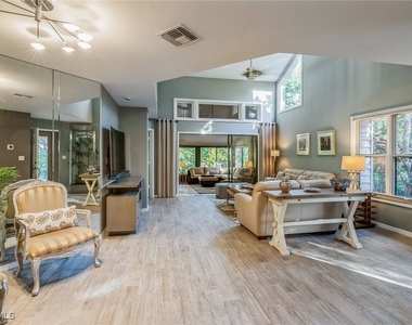 6652 Trident Way - Photo Thumbnail 3