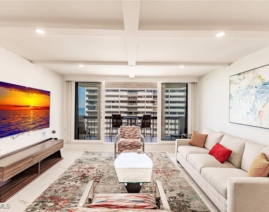 4001 Gulf Shore Boulevard N - Photo Thumbnail 6