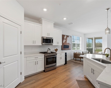 16889 Fairgrove Way - Photo Thumbnail 5