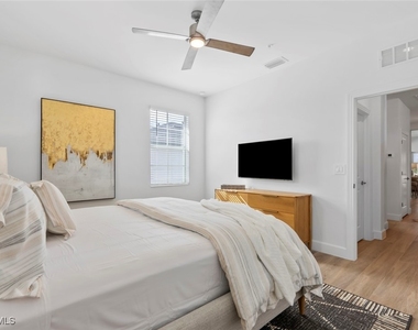 16889 Fairgrove Way - Photo Thumbnail 17