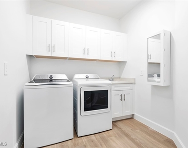 16889 Fairgrove Way - Photo Thumbnail 22
