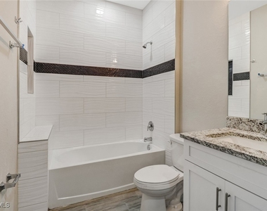 10621 Landau Lane - Photo Thumbnail 15