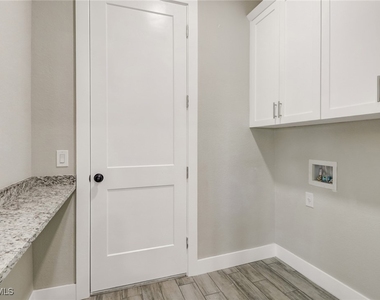 10621 Landau Lane - Photo Thumbnail 17