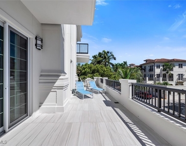 490 5th Street S - Photo Thumbnail 11
