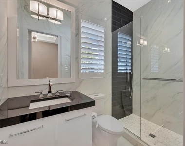 490 5th Street S - Photo Thumbnail 8