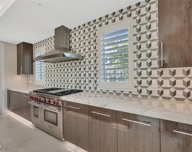 490 5th Street S - Photo Thumbnail 15