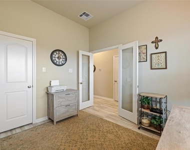 2526 Bordelon Lane - Photo Thumbnail 13