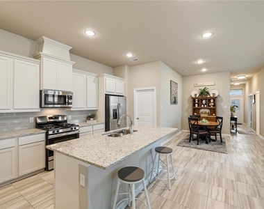 2526 Bordelon Lane - Photo Thumbnail 9