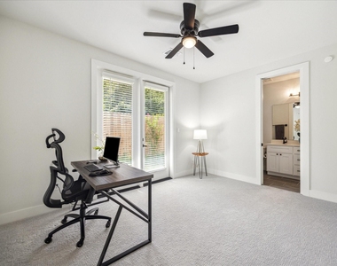 5723 White Magnolia Street - Photo Thumbnail 9