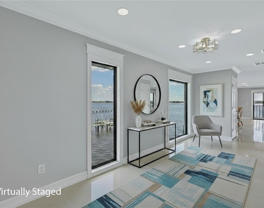 4403 7th Street E - Photo Thumbnail 3