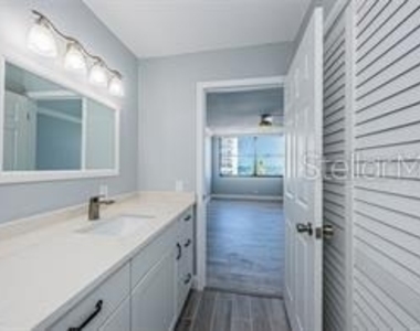 6279 Sun Boulevard - Photo Thumbnail 14