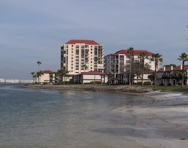 6279 Sun Boulevard - Photo Thumbnail 2