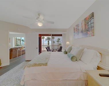 16700 Gulf Boulevard - Photo Thumbnail 24