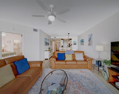 16700 Gulf Boulevard - Photo Thumbnail 18
