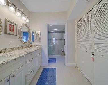 16700 Gulf Boulevard - Photo Thumbnail 27