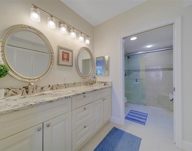 16700 Gulf Boulevard - Photo Thumbnail 28