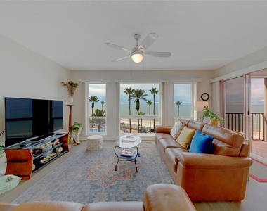 16700 Gulf Boulevard - Photo Thumbnail 21
