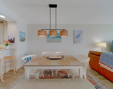 16700 Gulf Boulevard - Photo Thumbnail 15