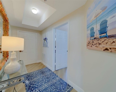 16700 Gulf Boulevard - Photo Thumbnail 4