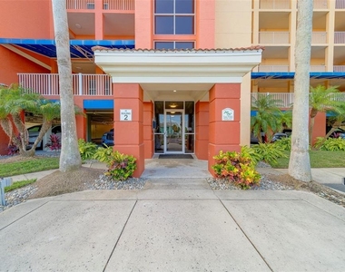 16700 Gulf Boulevard - Photo Thumbnail 2