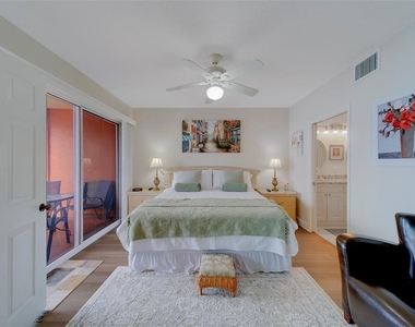 16700 Gulf Boulevard - Photo Thumbnail 22