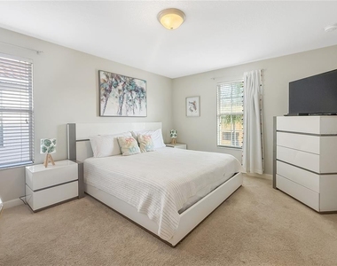2942 Buccaneer Palm Road - Photo Thumbnail 19
