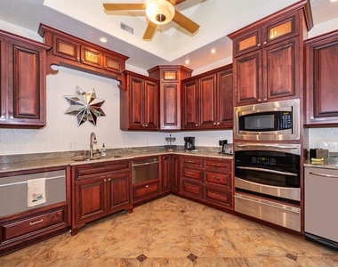 2339 Neptune Road - Photo Thumbnail 9