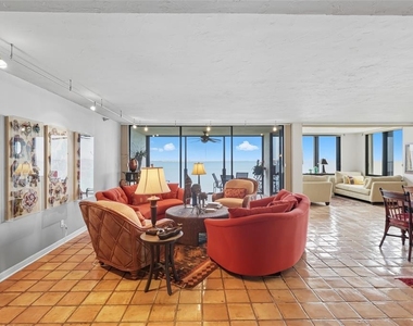 97 Sunset Drive - Photo Thumbnail 8