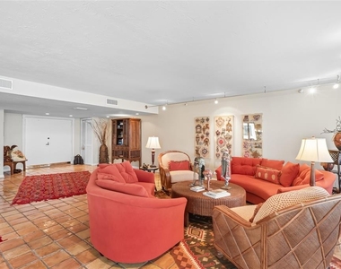 97 Sunset Drive - Photo Thumbnail 12