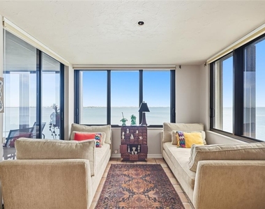 97 Sunset Drive - Photo Thumbnail 13