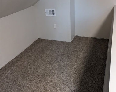 140 Zara Street - Photo Thumbnail 21