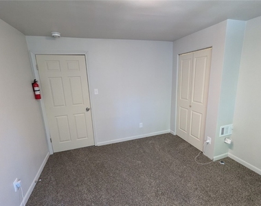 140 Zara Street - Photo Thumbnail 16