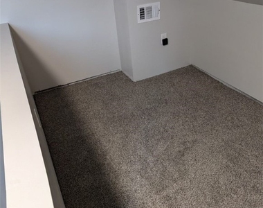 140 Zara Street - Photo Thumbnail 22