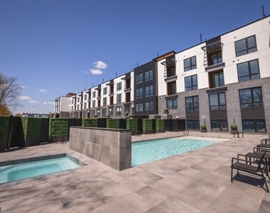 516 North Ave - Photo Thumbnail 2