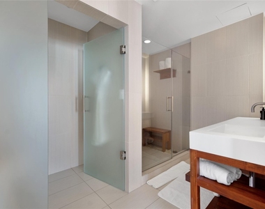 3101 Bayshore Drive - Photo Thumbnail 2