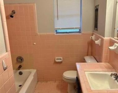 11223 Wyatt Street - Photo Thumbnail 4
