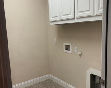 1221 Hoyt Drive - Photo Thumbnail 33