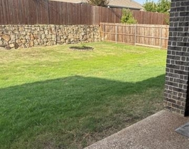 1221 Hoyt Drive - Photo Thumbnail 37