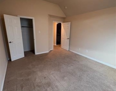 1221 Hoyt Drive - Photo Thumbnail 26