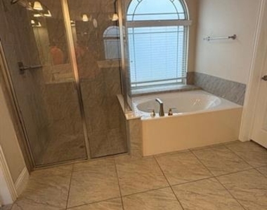 1221 Hoyt Drive - Photo Thumbnail 20