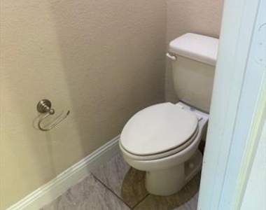 1221 Hoyt Drive - Photo Thumbnail 19