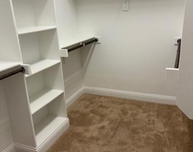 1221 Hoyt Drive - Photo Thumbnail 17