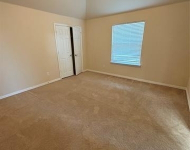 1221 Hoyt Drive - Photo Thumbnail 28