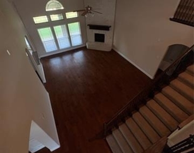 1221 Hoyt Drive - Photo Thumbnail 23